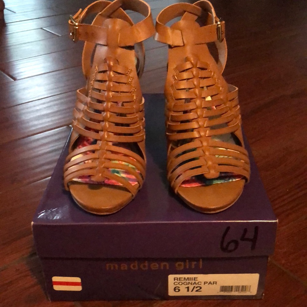 Madden Girl “Remiie” Sandals 6.5